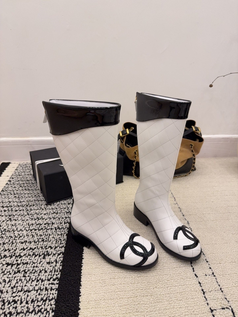 Ch**el boots